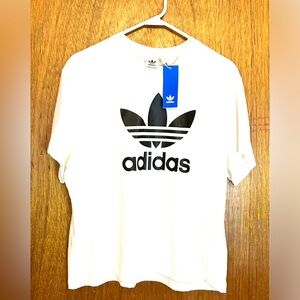 Adidas Women’s Boxy Fit Tee. NWT. XL. MSRP $35.